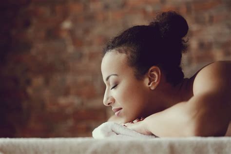 Massagem Sensual de Corpo Inteiro Massagem sexual Ourém